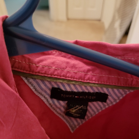 Short sleeve button up shirt - Picture 3 of 3